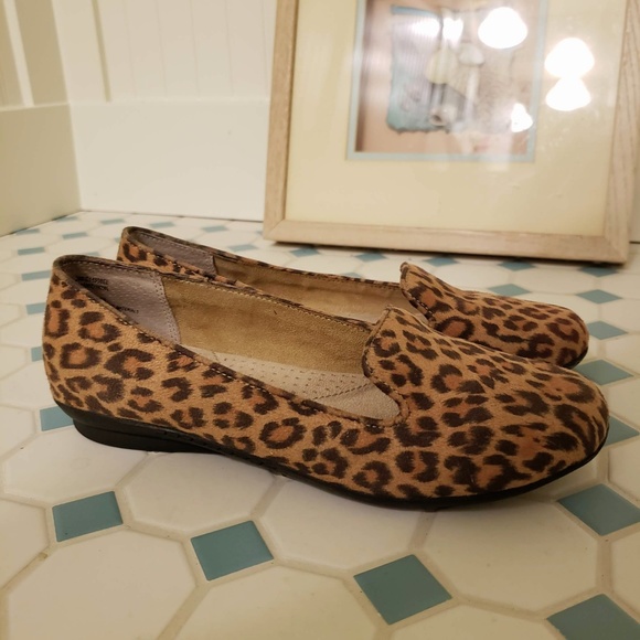 Cliffs by White Mountain Shoes - Cliffs by White Mountain | Leopard Loafer Flats